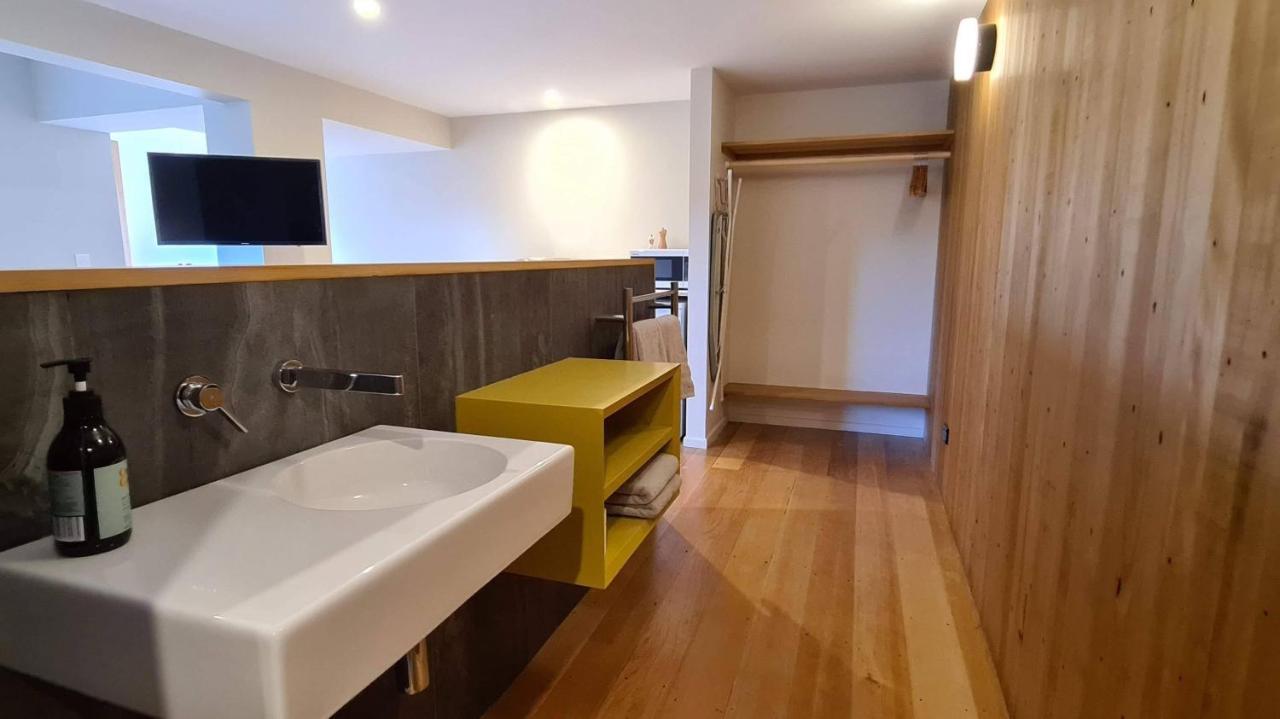 Kowhai Studio -Private Opposite Golf Course In Central Wanaka Exterior photo