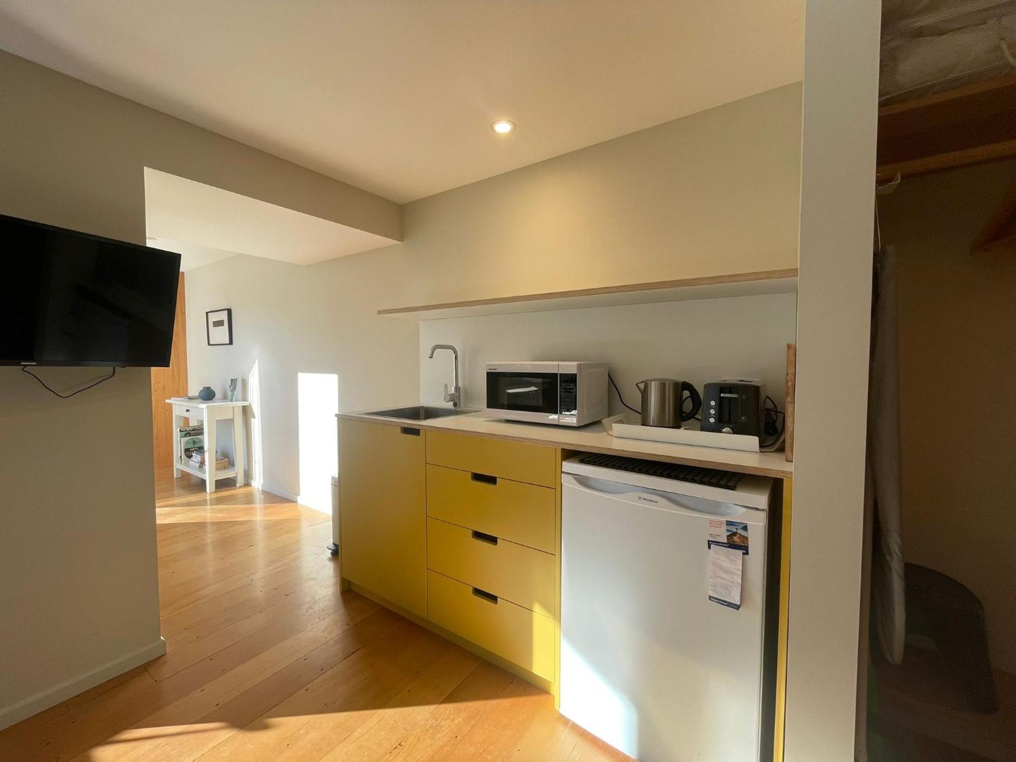 Kowhai Studio -Private Opposite Golf Course In Central Wanaka Exterior photo