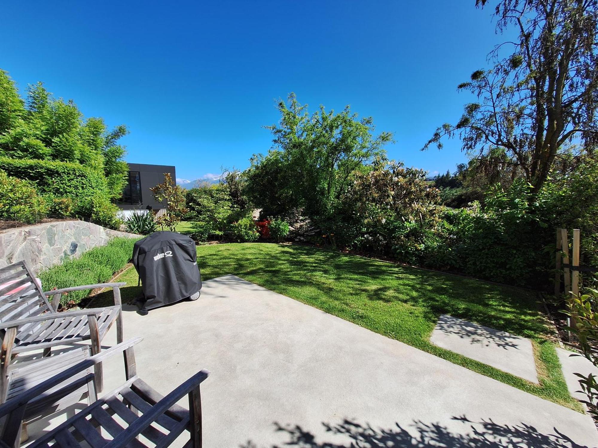 Kowhai Studio -Private Opposite Golf Course In Central Wanaka Exterior photo